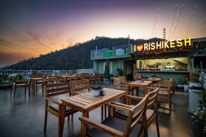 iX Hostel Upper Tavopan Rishikesh